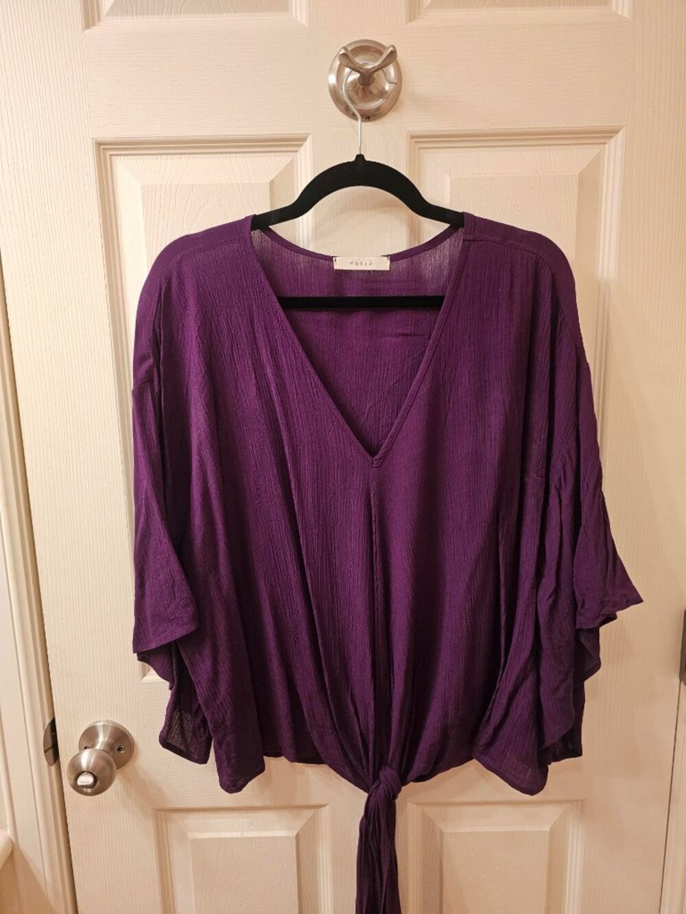 NWOT Entro Medium Dark Purple V-Neck Blouse w / Tie